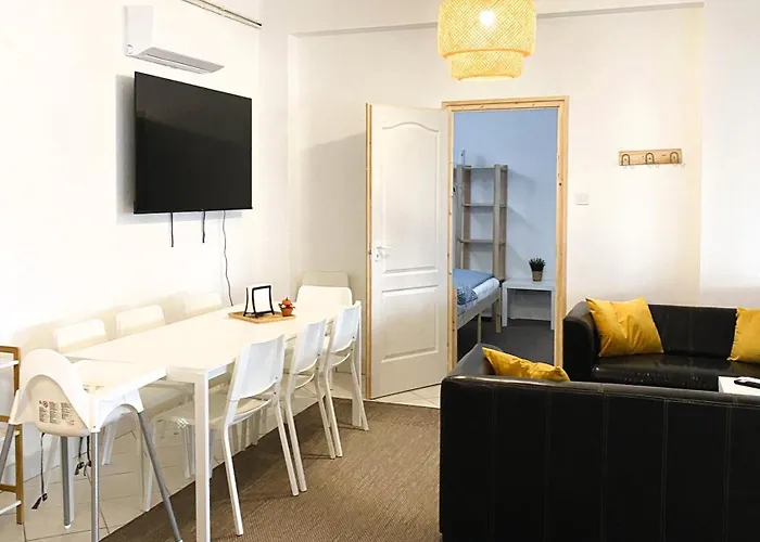 Moka-var Vendeghaz Dunakanyar Nagymaros